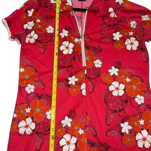 Nvo by Lanctot Women's Top Size XL Red Floral Half Zip Collared Short Sleeve - Picture 8 of 8
